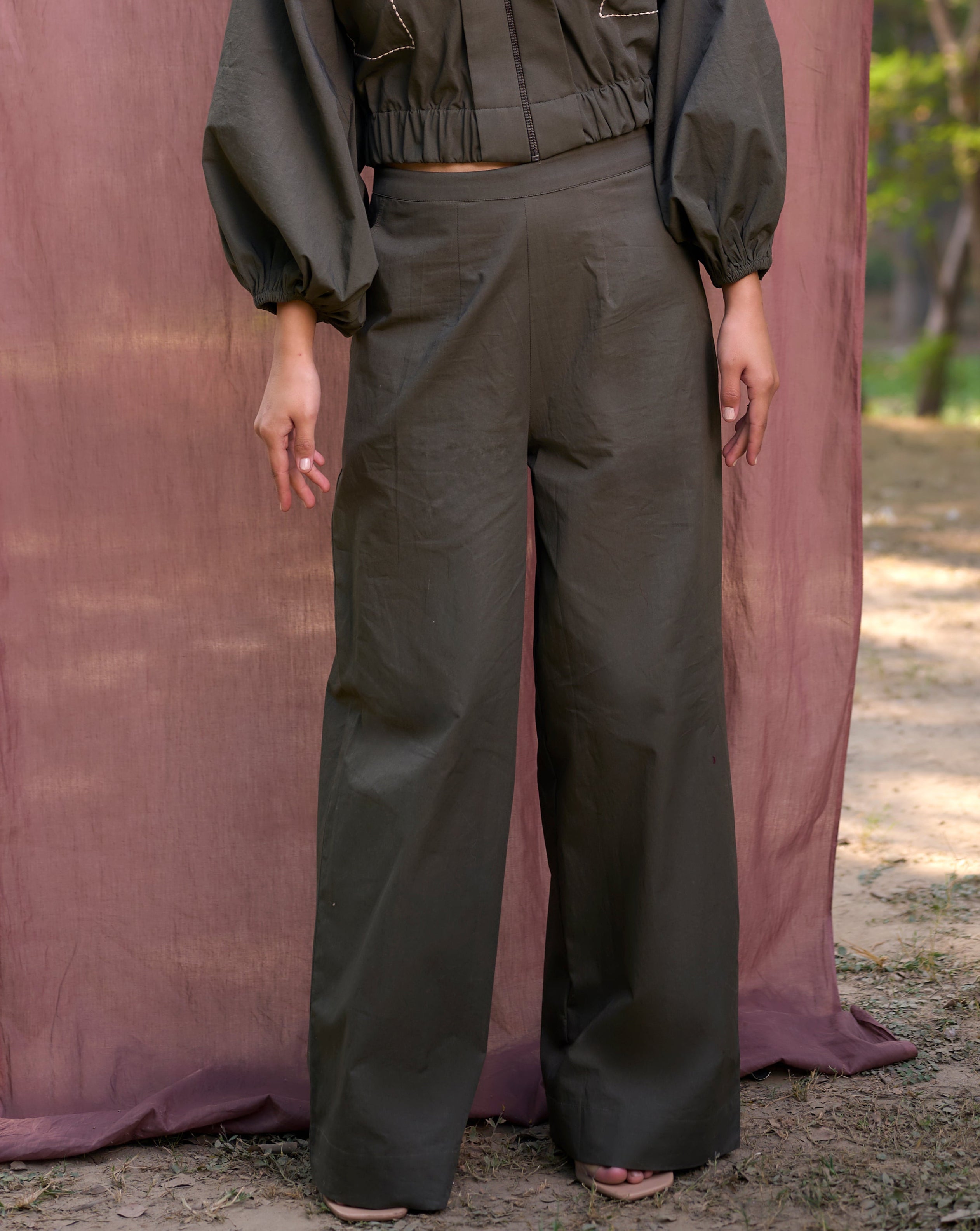 Solid Side Pockets Trousers - Rosin Green