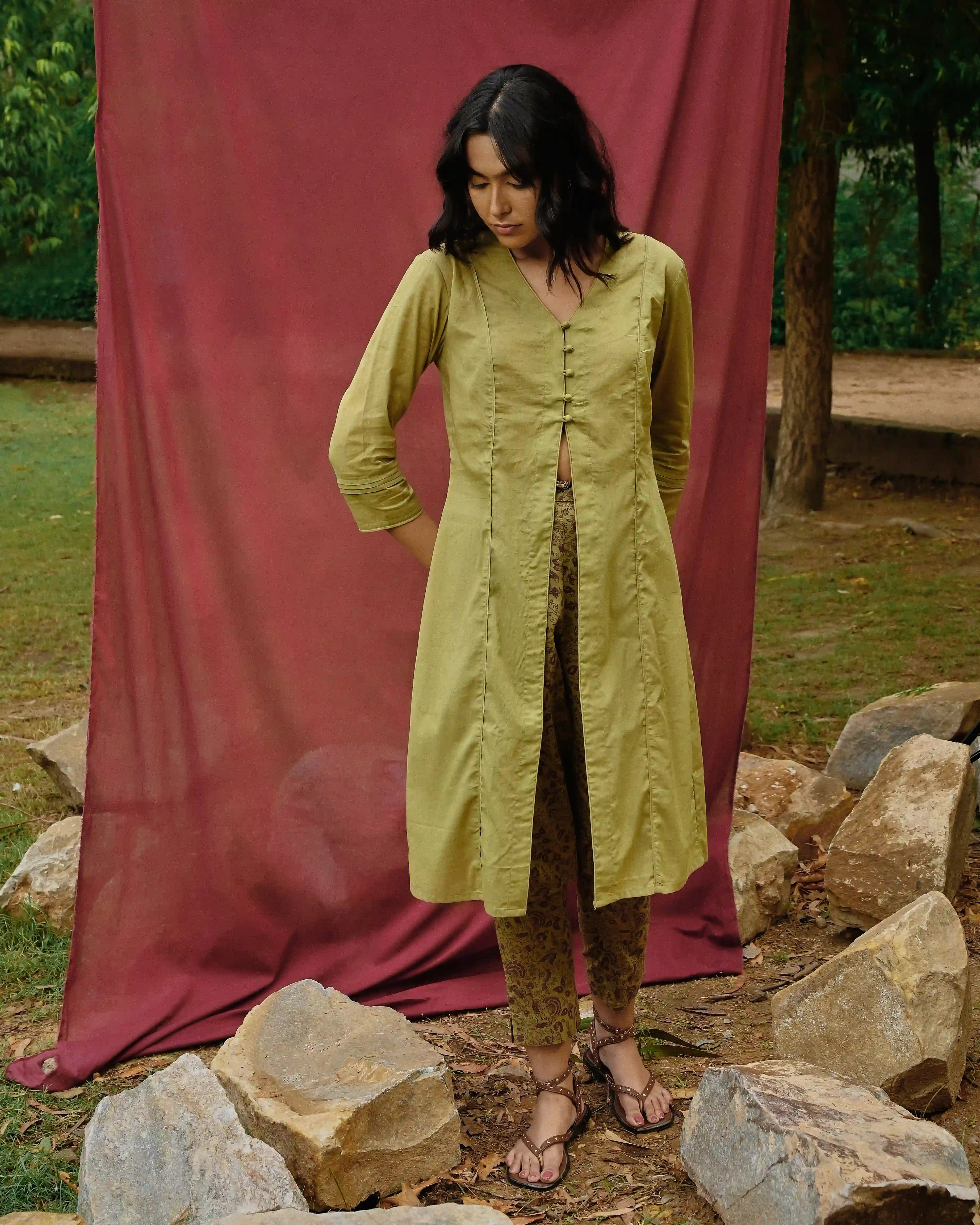 Slit Button Up Kurta - Green