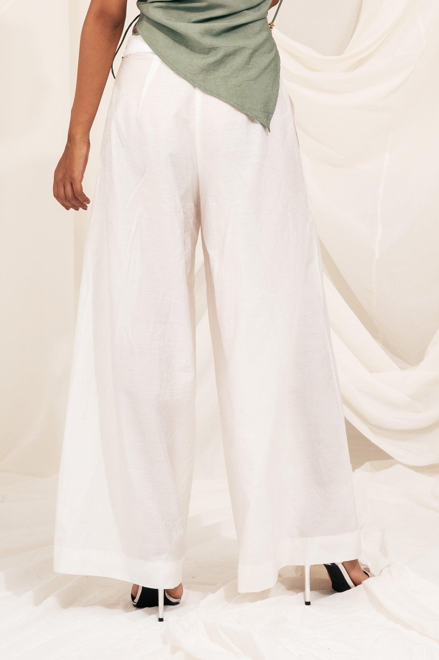 White wide leg trousers