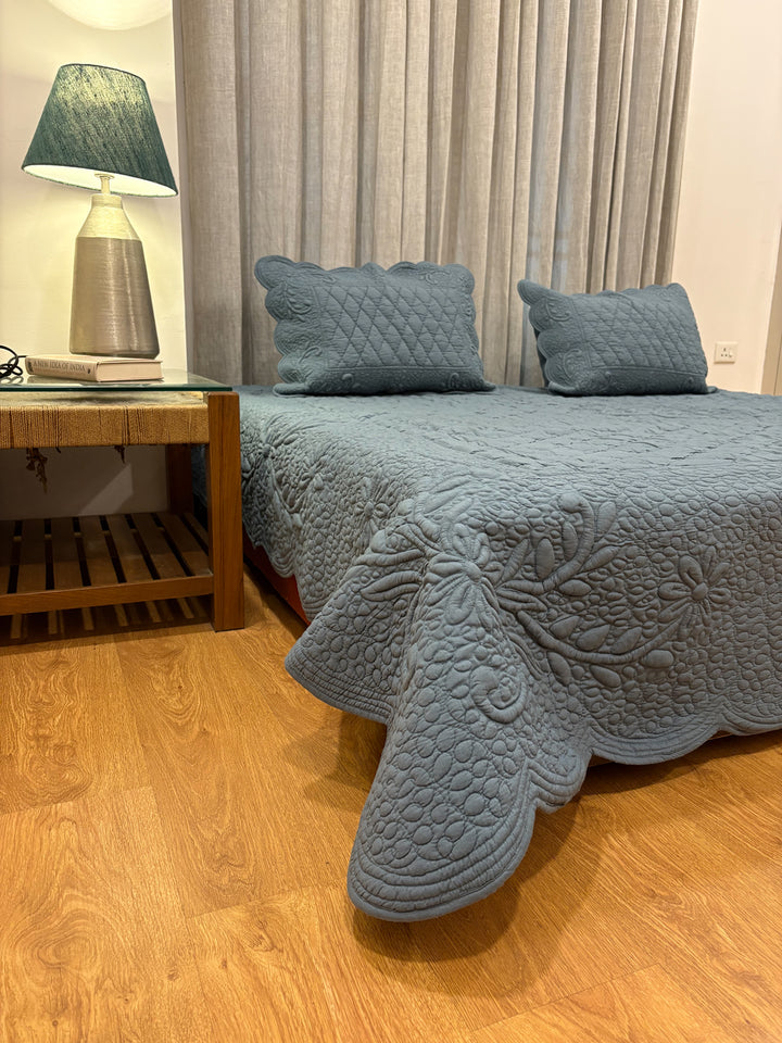 Meher - Trapunto Quilt - Blue