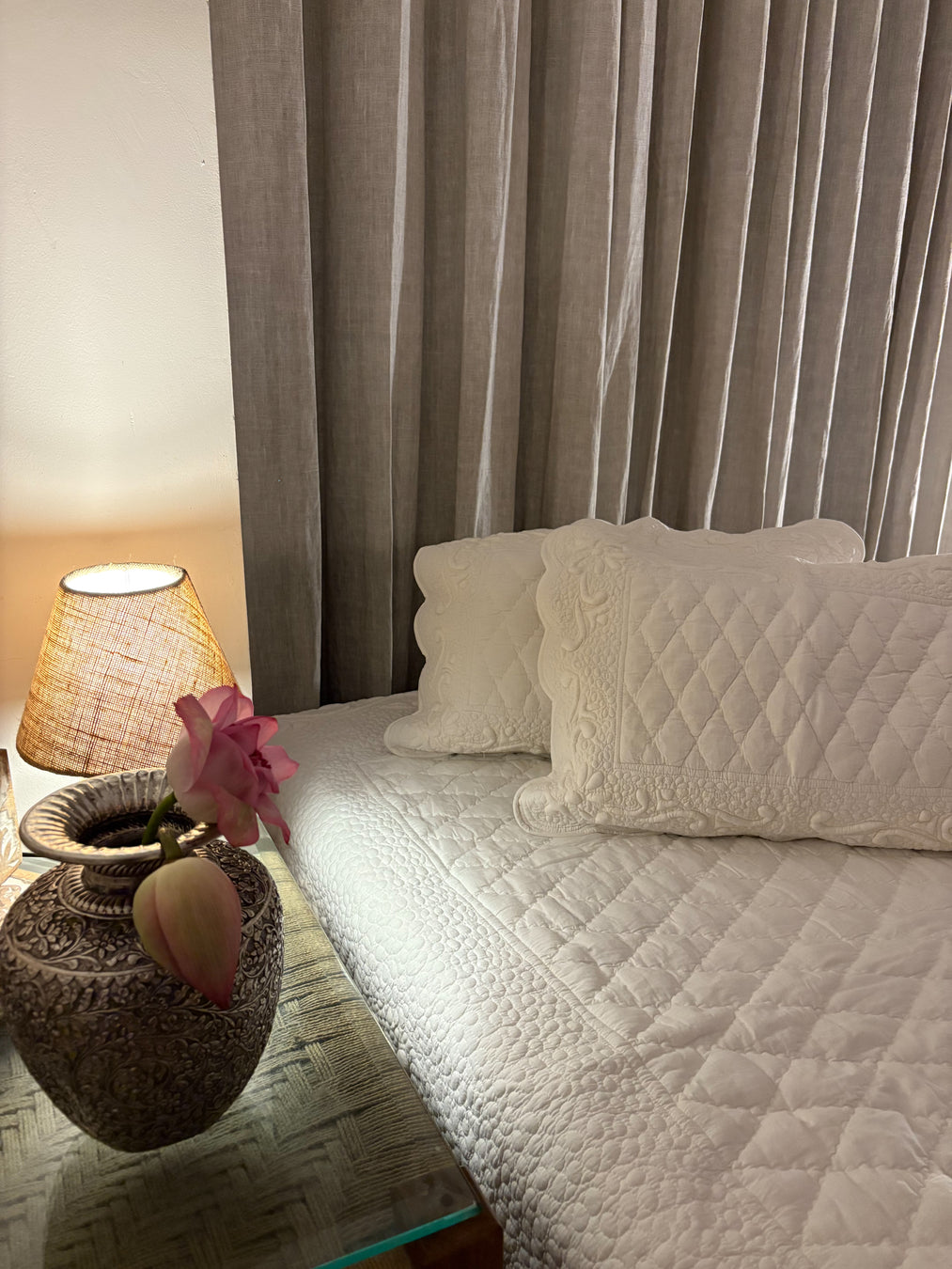 Meher - Trapunto Quilt - White