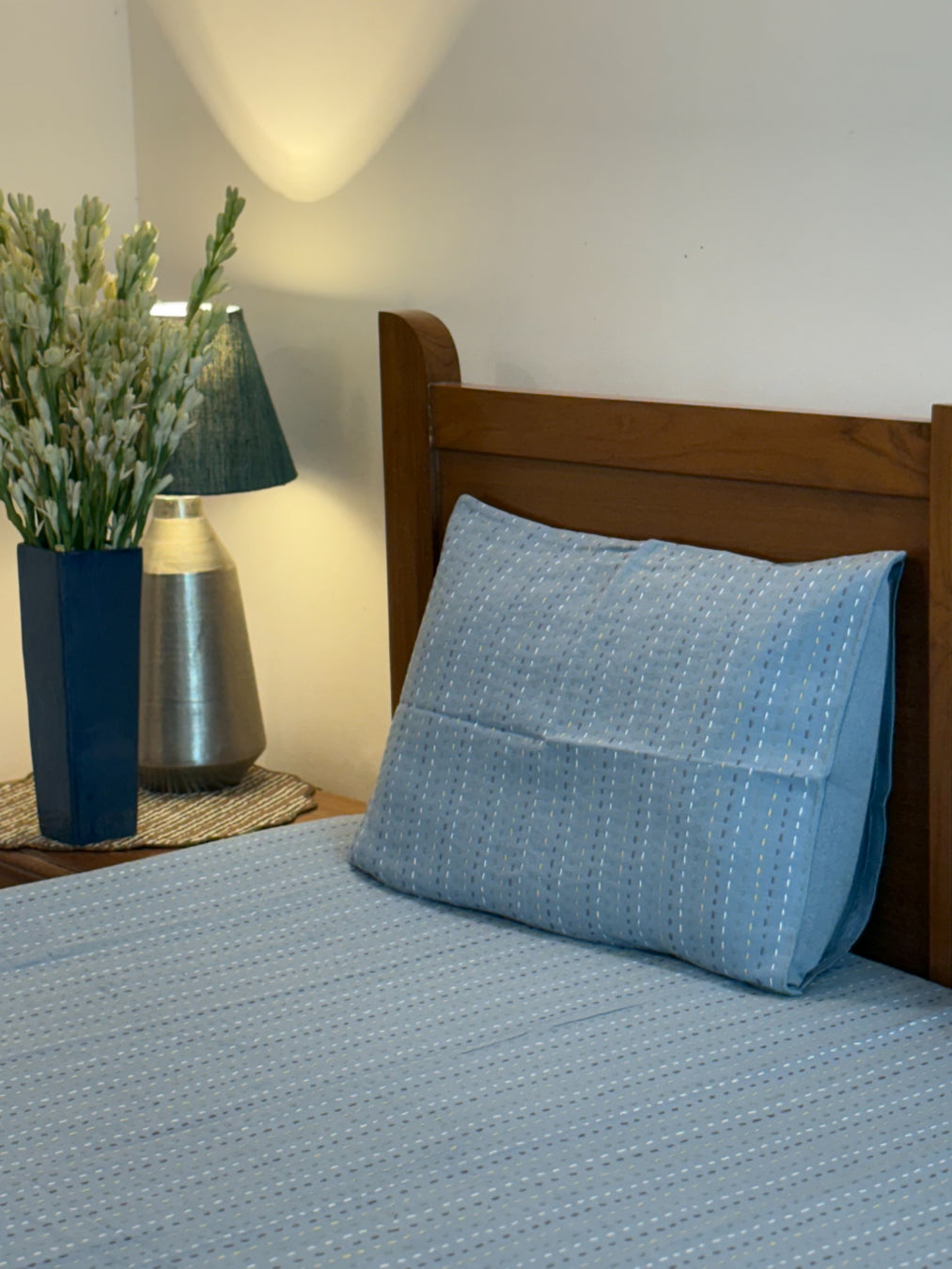 Dhvani Bed Set - Blue