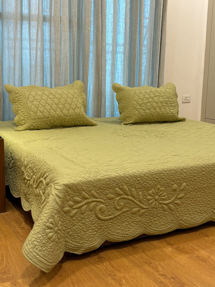 Meher - Trapunto Quilt - Green