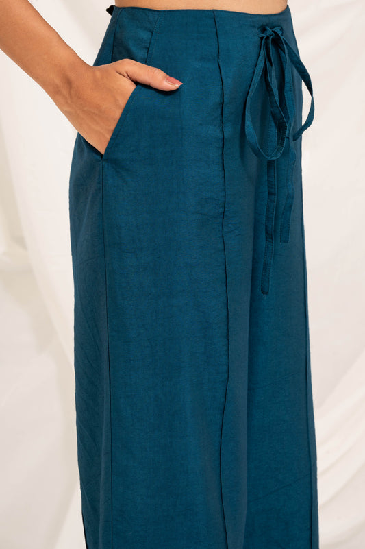 Midnight blue front pleat short length trousers